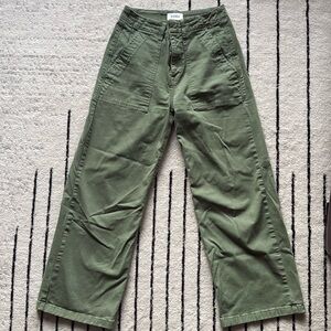 Pistola Sophia wide leg pant in Basil color. size 24 great condition!